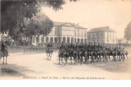 Delcampe - 61. N°205783. Argentan. Hotel De Ville. Revue Des Brigades De Gendarmerie - Argentan