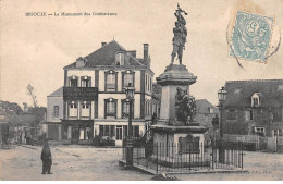 Delcampe - 61 - BRIOUZE - SAN28112 - Le Monument Des Combattants - Briouze