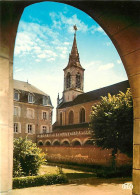 Delcampe - Carte Postale - 36 - Issoudun - Pèlerinage à Notre Dame Du Sacré Coeur. La Basilique Vue Du Cloître De La Petite Oeuvre - Issoudun