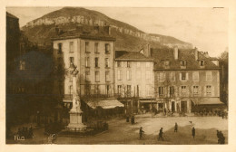 Delcampe - CPA-12- MILLAU - Place Du MANDAROUX - Ed. "Flim" N° 99_ TBE _2 Scans - Millau