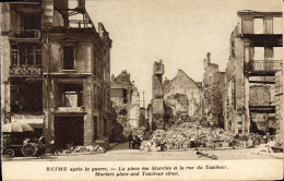 Delcampe - CPA Reims Apres La Guerre La Place Des Marches Et La Rue Du Tambour Militaria - Reims