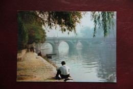 Delcampe - 75 - PARIS : Les Quais De La SEINE Au Pont Neuf - The River Seine And Its Banks