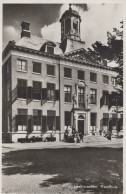 Delcampe - Nederland Leeuwarden Historisch Raadhuis Architectuur Verzonden 1953 #SCB116 - Leeuwarden