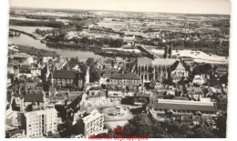 Delcampe - NEVERS: Vue Sur Le Palais Dural Et La Cathédrale Vue Aérienne 10x15 - Très Bon état - Nevers