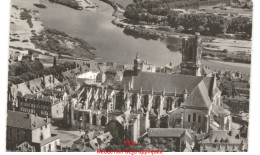 Delcampe - NEVERS: Cathédrale Et Panorama Sur La Loire Vue Aérienne 10x15 - Très Bon état - Nevers