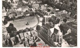Delcampe - PHALSBOURG: L'église Vue Aérienne 10X15 - Très Bon état - Phalsbourg