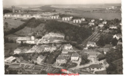 Delcampe - SAINT-AVOLD: Nouveau Quartier, Les Carrières Et La Clinique Saint-nabor Vue Aérienne 10X15 - Très Bon état - Saint-Avold