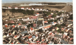 Delcampe - SAINT-AVOLD: Vue Générale, En Arrière Plan, Le Wenheck Vue Aérienne 10X15 - Très Bon état - Saint-Avold