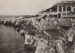 Delcampe - France Antibes Cap D Eden Roc Hôtel Et Baigneurs Unposted #SCC518 - Autres & Non Classés