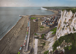 Delcampe - France Le Tréport Normandie Vue Générale Plage Port Falaises Unposted #SCC455 - Le Treport