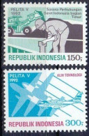 Delcampe - Five Year Development Plan - 1992 - MNH - Indonesien