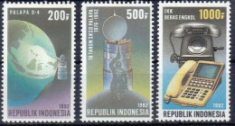 Delcampe - National Satellite Communications Network - 1992 - MNH - Indonesien