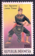 Delcampe - Traditional Dances Of Indonesia: Ngremo Dance - 1992 - MNH - Indonesien