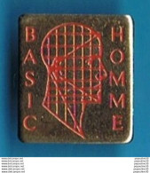 Delcampe - PIN'S //  ** BASIC HOMME ** - Profumi