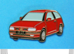 Delcampe - 1 PIN'S  //   ** SEAT IBIZA 2P ** - Fiat