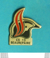 Delcampe - 1 PIN'S //    ** SAPEURS POMPIERS / CS 13 BEAUREPAIRE ** - Bomberos
