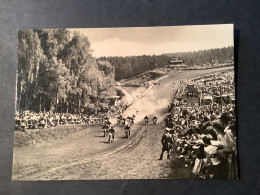 Delcampe - TETEROW (MECKL.): BERGRING [Motorrad] FAHRERFELD NACH START Fotokarte Ak (Rennsport Moto Rennen Race Course Cpa Ppc - Teterow