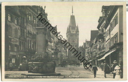 Delcampe - Freiburg - Kaiserstrasse Mit Bertholdsbrunnen Und Martinstor - Foto-Ansichtskarte - Verlag Paul Hinsche Freiburg - Freiburg I. Br.