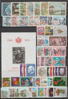 Delcampe - MONACO - 1974 - ANNEE COMPLETE AVEC POSTE AERIENNE ! ** MNH - COTE = 224.5 EUR. - 53 TIMBRES + 1 BLOC - Annate Complete