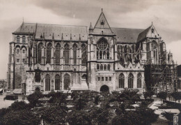 Delcampe - France St Quentin Hauts De Cathédrale Jardins Unposted #SCD526 - St. Quentin En Yvelines