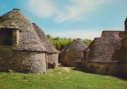 Delcampe - France Marquay Village Gallo Romain Cabanes Pierres Sèches #SCD288 - Autres & Non Classés