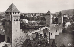 Delcampe - France Cahors Pont Valentré Architecture Médiévale Unposted #SCD181 - Cahors