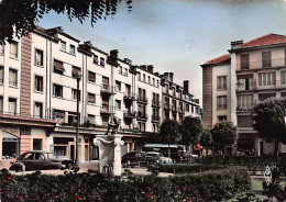 Delcampe - Carte Postale [88] Epinal  Place Pinot  Voitures   Très Beau Plan - Epinal