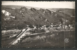 Delcampe - France - 1 CP MONTHERME-CHATEAU-REGNAULT - Les 4 Fils Aymon - Montherme