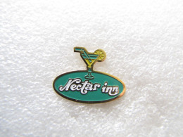 Delcampe - PIN'S    NECTAR'IN - Alimentación