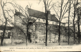 Delcampe - CPA Sens Promenades Du XIV Juillet La Poterne Des 4 Mares Et Les Anciens Murs Gallo Romains - Sens