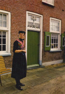 Delcampe - Nederland Meppel Drenthe Vrouw In Staphorster Klederdracht Afgestempeld #SCE663 - Meppel