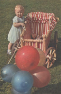 Delcampe - Nederland Leiden Prinses Beatrix Met Kinderwagen Unposted #SCE645 - Leiden