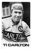 Delcampe - CARTE CYCLISME DAVE WATSON TEAM CARLTON 1971 ( FORMAT 8,5 X 14 ) - Radsport