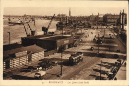 Delcampe - CPA Bordeaux Les Quais Bateaux - Bordeaux