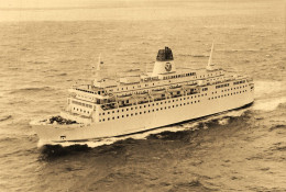 Delcampe - Le Bateau Paquebot " CYRNOS " * Cliché Ancien * Cyrnos - Dampfer