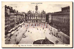 Delcampe - CPA Lyon Illustre Place Des Terreaux Fontaine Bartholdi Et L'Hotel De Ville - Lyon 1