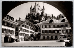 Delcampe - Thun Rathausplatz Mit Schloss Carte Postale Postcard - Sonstige & Ohne Zuordnung