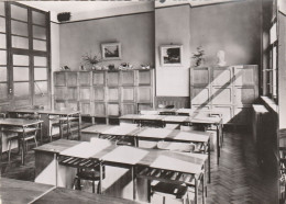 Delcampe - 59 - DOUAI - Ecole Normale D'Institutrices Du Nord . L'une Des Nouvelles Salles De Classe (CPSM Grand Format, Bords Cran - Douai