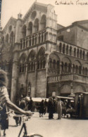 Delcampe - ITALIA - FERRARA - Duomo Animata, Vera Foto, Retro Bianco, Mm 140x90 Anni 50 - GEN 25- 3-16 - Ferrara
