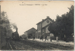 Delcampe - VERTUS   LA GARE   TRAIN - Vertus