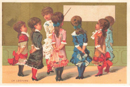 Delcampe - CHROMOS AO#AL000354 MAITRESSE QUI APPREND A LIRE A DES ENFANTS - Autres & Non Classés