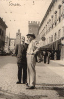 Delcampe - ITALIA - FERRARA - Centro, Vera Foto, Retro Bianco, Mm 140x90 Anni 50 - GEN 25- 3-18 - Ferrara