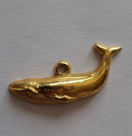 Delcampe - CACHALOT - WWF 1986 - FEVE DOREE EN METAL BRILLANTE - Animals