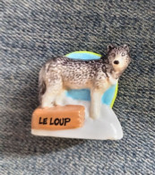 Delcampe - LE LOUP REGION AUVERGNE - FEVE BRILLANTE - Animals