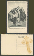 Delcampe - CYPRUS Old Postcard Cypriot Villagers Waiting For Merchants To Buy Their Wares - Cyprus