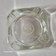 Delcampe - Cendrier Vintage Pour Hôtel Sheraton - Verre épais Et épais, Carré, Logo S                         Année 70-80 ... Excel - Cendriers