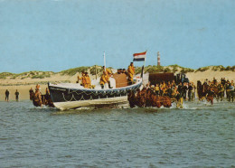 Delcampe - Nederland Ameland Reddingboot Lancering Met Paarden Afgestempeld #SCG869 - Ameland