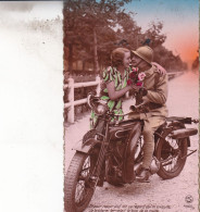 Delcampe - SOLDAT SUR UNE MOTO - Motorfietsen