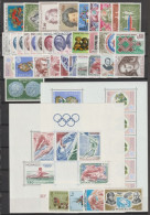 Delcampe - MONACO - 1976 - ANNEE COMPLETE AVEC BLOCS EUROPA + JEUX OLYMPIQUES ! ** MNH - COTE = 112 EUR. - 36 TIMBRES + 1 BLOC - Annate Complete