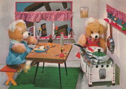 Delcampe - Nederland Vlaardingen Knuffelberen Koken In Keuken Oblitereerd #SCK165 - Vlaardingen